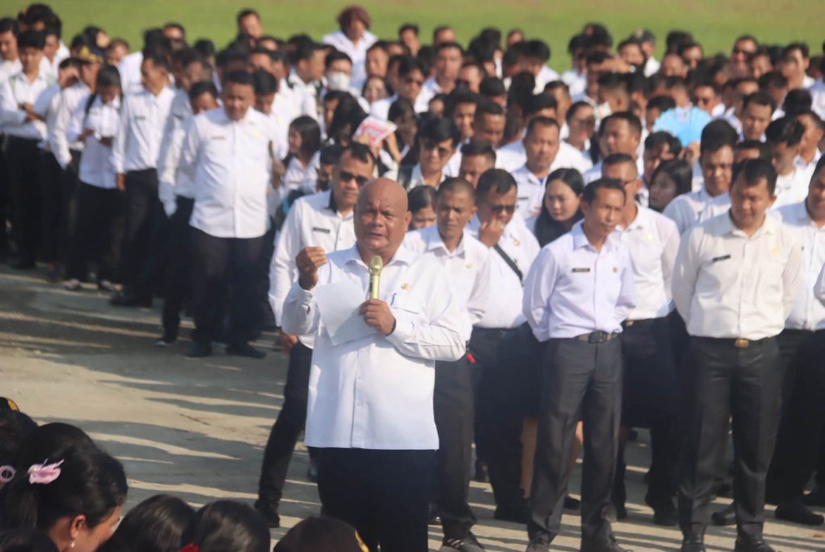 Bupati Nias Utara Serahkan SK Perpanjangan PPPK Tahap I, II dan Paruh Waktu