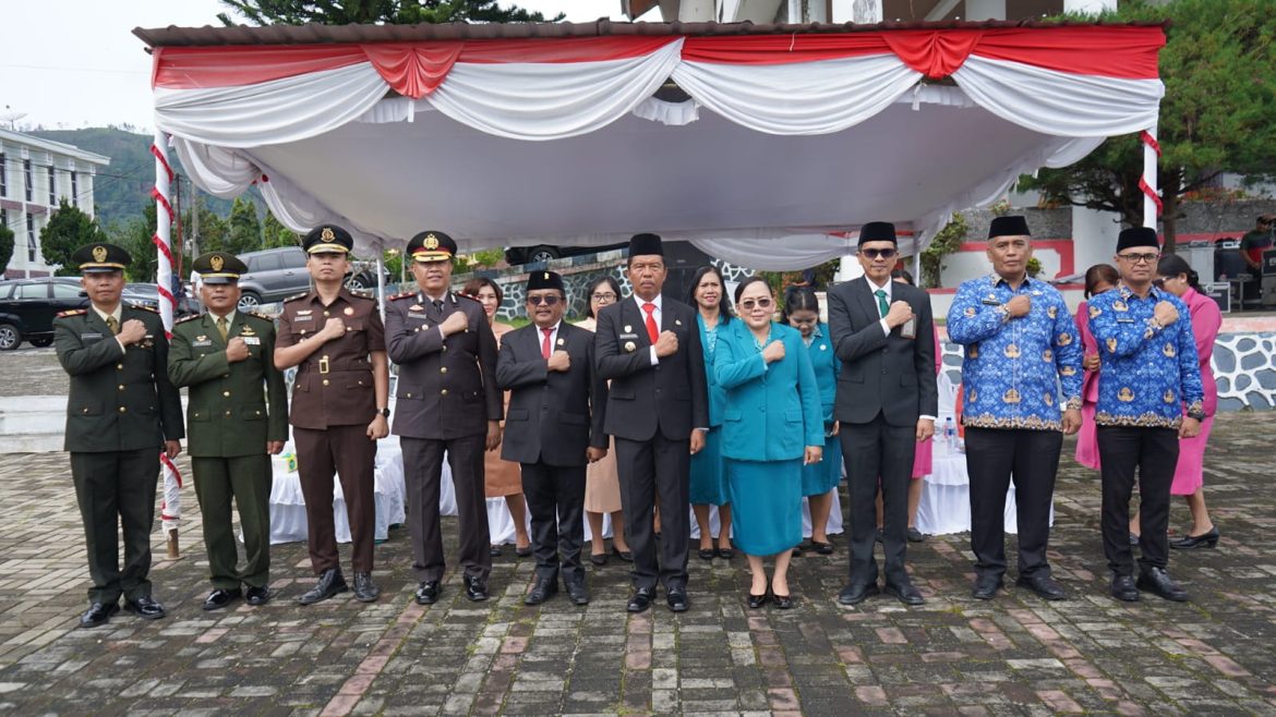 Wabup Toba Bacakan Pidato Menpora, Tekankan Generasi Patriotik, Gigih, dan Berempati