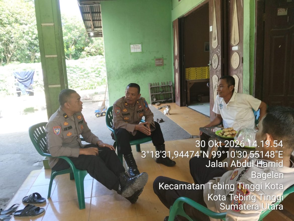 Dalam Rangka Program Kerja Kapolri  “POLISI Bersama Masyarakat”  KASAT BINMAS Polres Tebingtinggi   Sambangi Roti Kacang REZA BEO